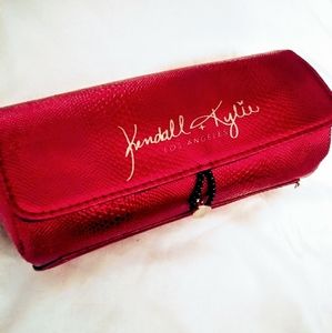Kendall & Kylie Makeup & Brush Bag